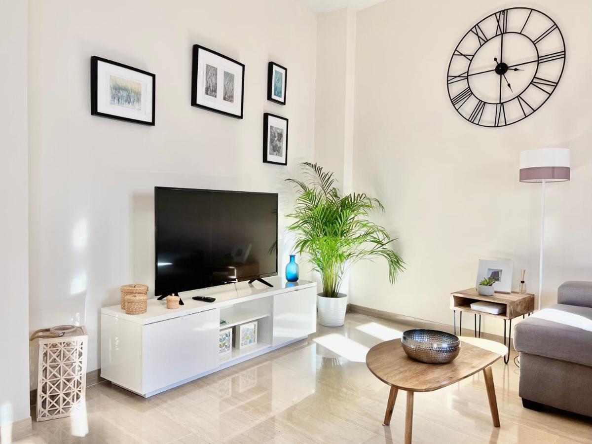 Teodosio Apartment FREE PARKING&CENTRAL AC Sevilla Exterior foto