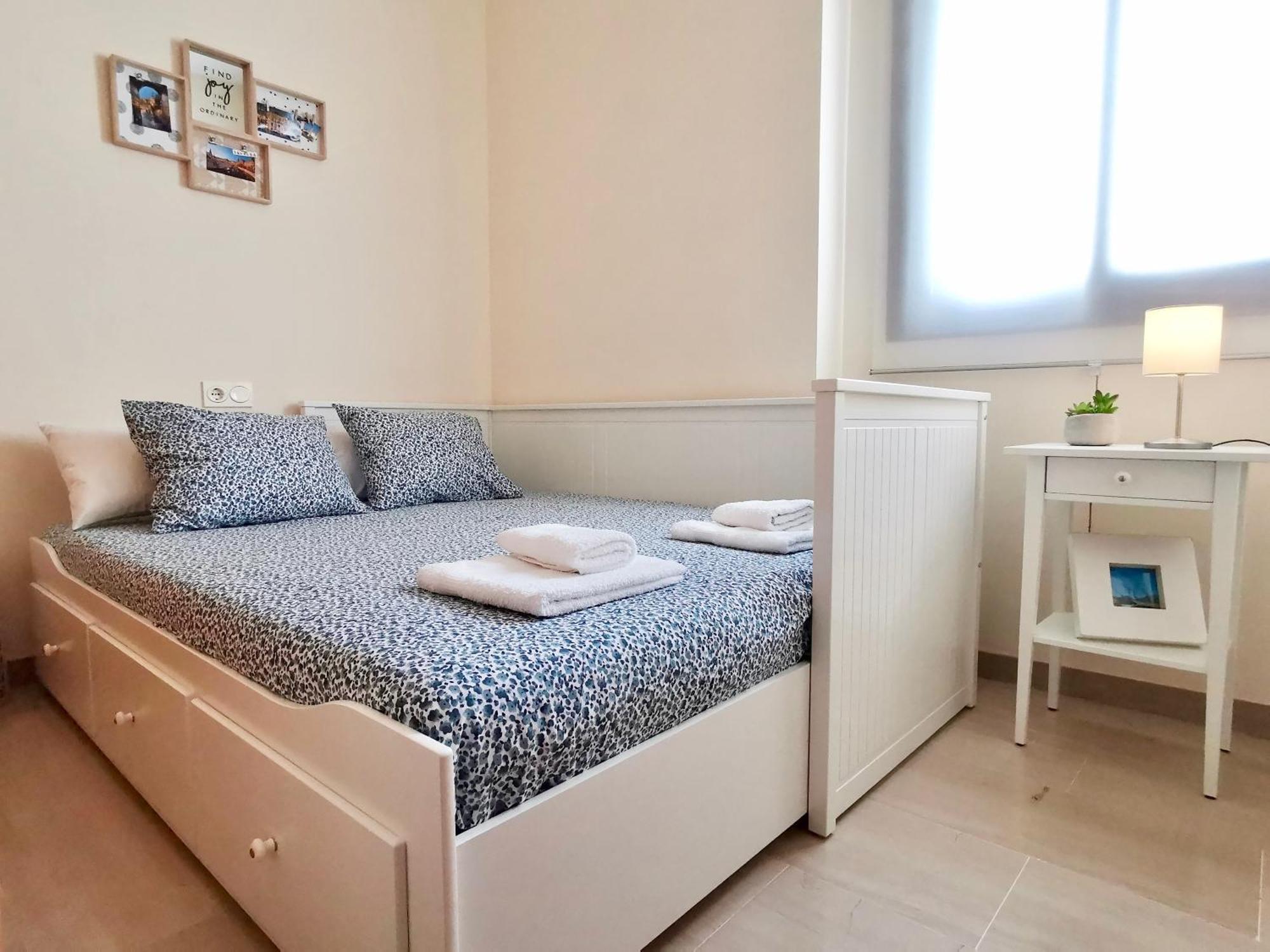 Teodosio Apartment FREE PARKING&CENTRAL AC Sevilla Exterior foto