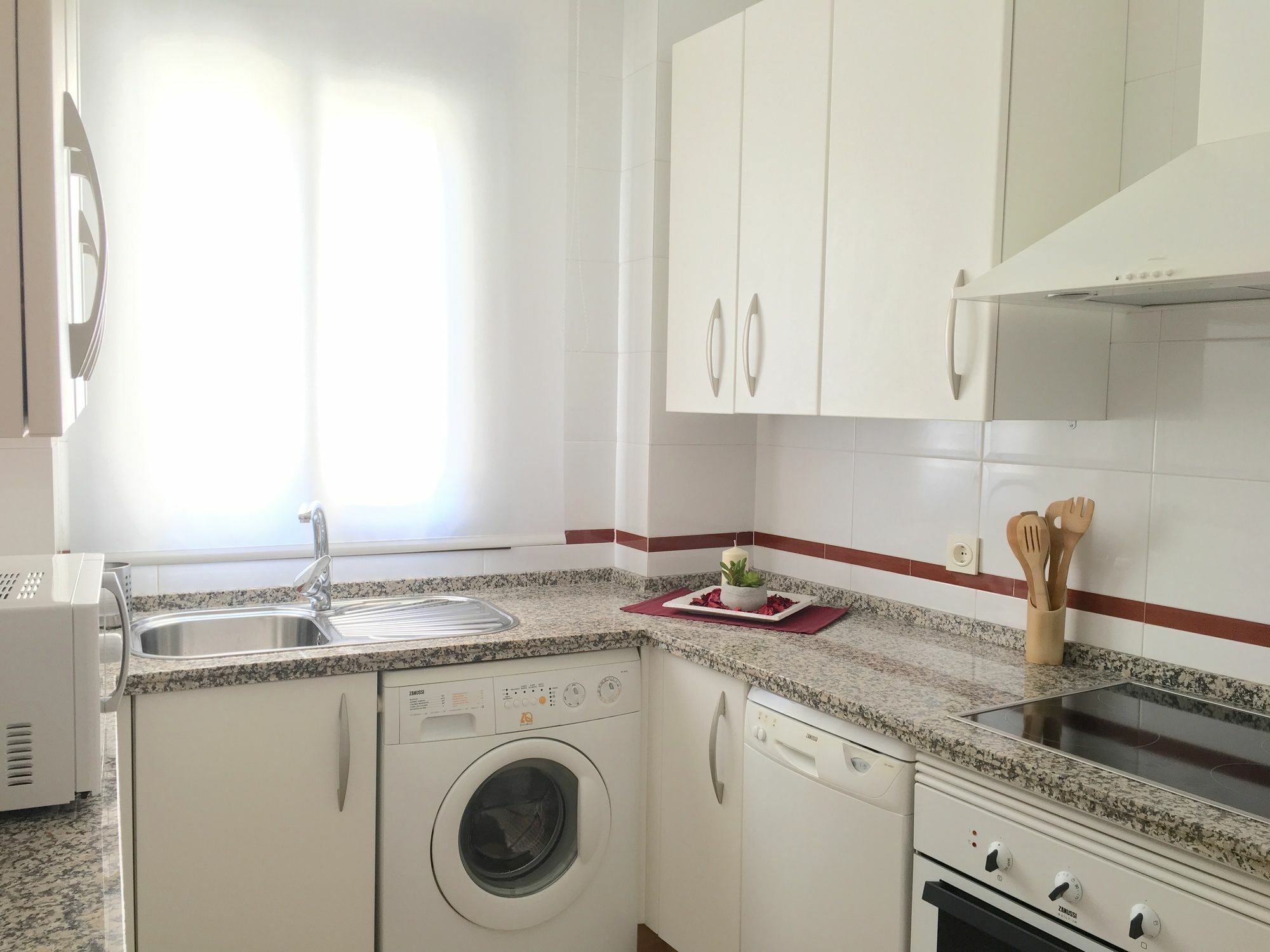 Teodosio Apartment FREE PARKING&CENTRAL AC Sevilla Exterior foto