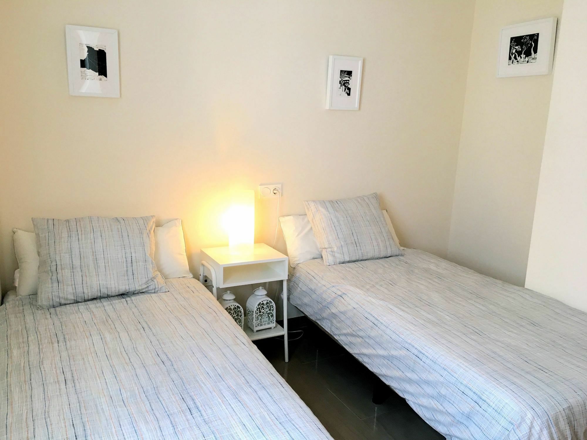 Teodosio Apartment FREE PARKING&CENTRAL AC Sevilla Exterior foto