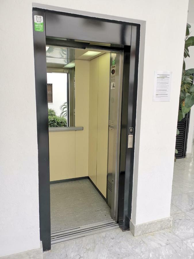 Teodosio Apartment FREE PARKING&CENTRAL AC Sevilla Exterior foto